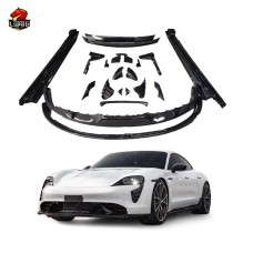 Комплект Tesla Model 3 Upgrade V Style Sport Kit из Углеродного Волокна в Черном Цвете