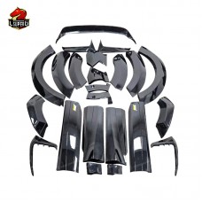 Stylish Black Audi Q7 Facelift Body Kit In Fiberglass 2021-2024