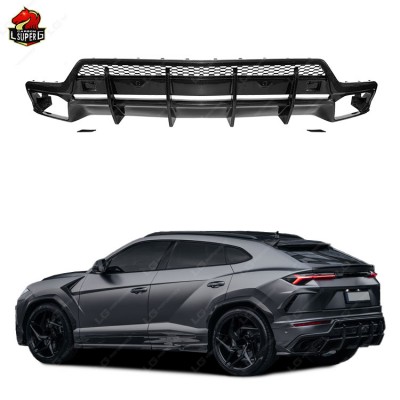 Диффузор из углеродного волокна для Lamborghini Urus: с