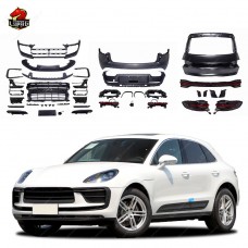 Комплект Обвеса для Porsche Macan: Обновление Стиля в Черном Пластике