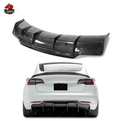 Диффузор из углеродного волокна для Tesla Model 3 - сти Диффузор из углеродного волокна для Tesla Model 3 - сти