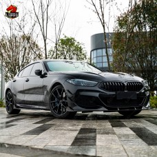 Комплект Обвеса из Углеродного Волокна для Bmw M8 - Стиль и Скорость!