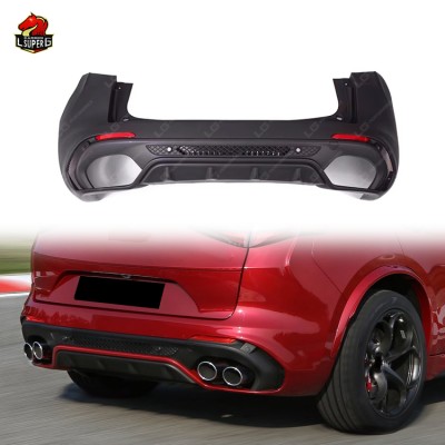 Задний бампер Alfa Romeo Stelvio, Черный пластик