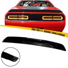Задний Спойлер из Углеродного Волокна для Dodge Challenger - Стиль и Сила!