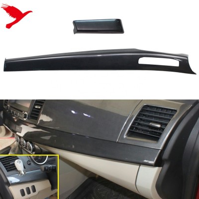 Отделка центральной консоли Mitsubishi Lancer X в углер