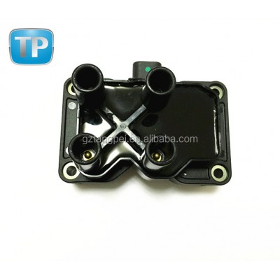 Комплект катушек зажигания 1350562 OEM 4M5G12029ZA 0221