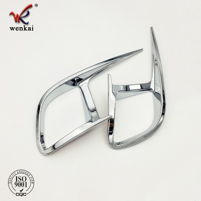 Накладка на противотуманную фару Toyota Highlander 2014-2018