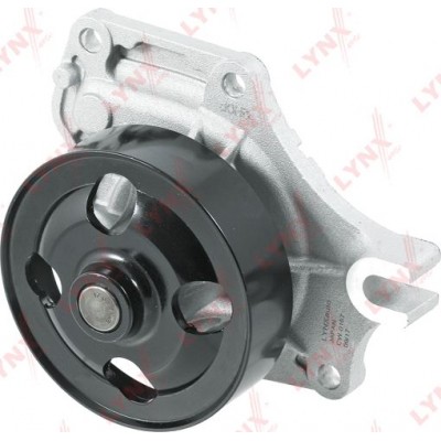 Насос водяной LYNXauto CW0167