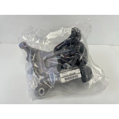 Подушка двигателя Nissan 113605US0A