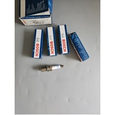 Свеча зажигания Bosch 0242229724