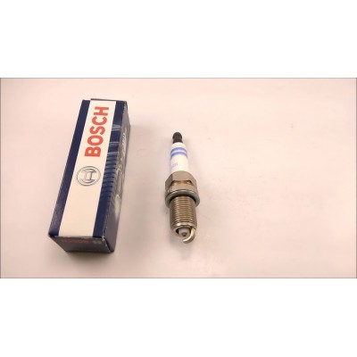 Свеча зажигания Bosch 0242245571