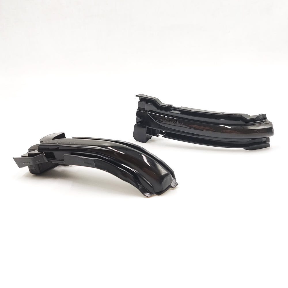 Светодиодный Поворотник Ford Focus Желтый (Правый Привод динамического сигнала)