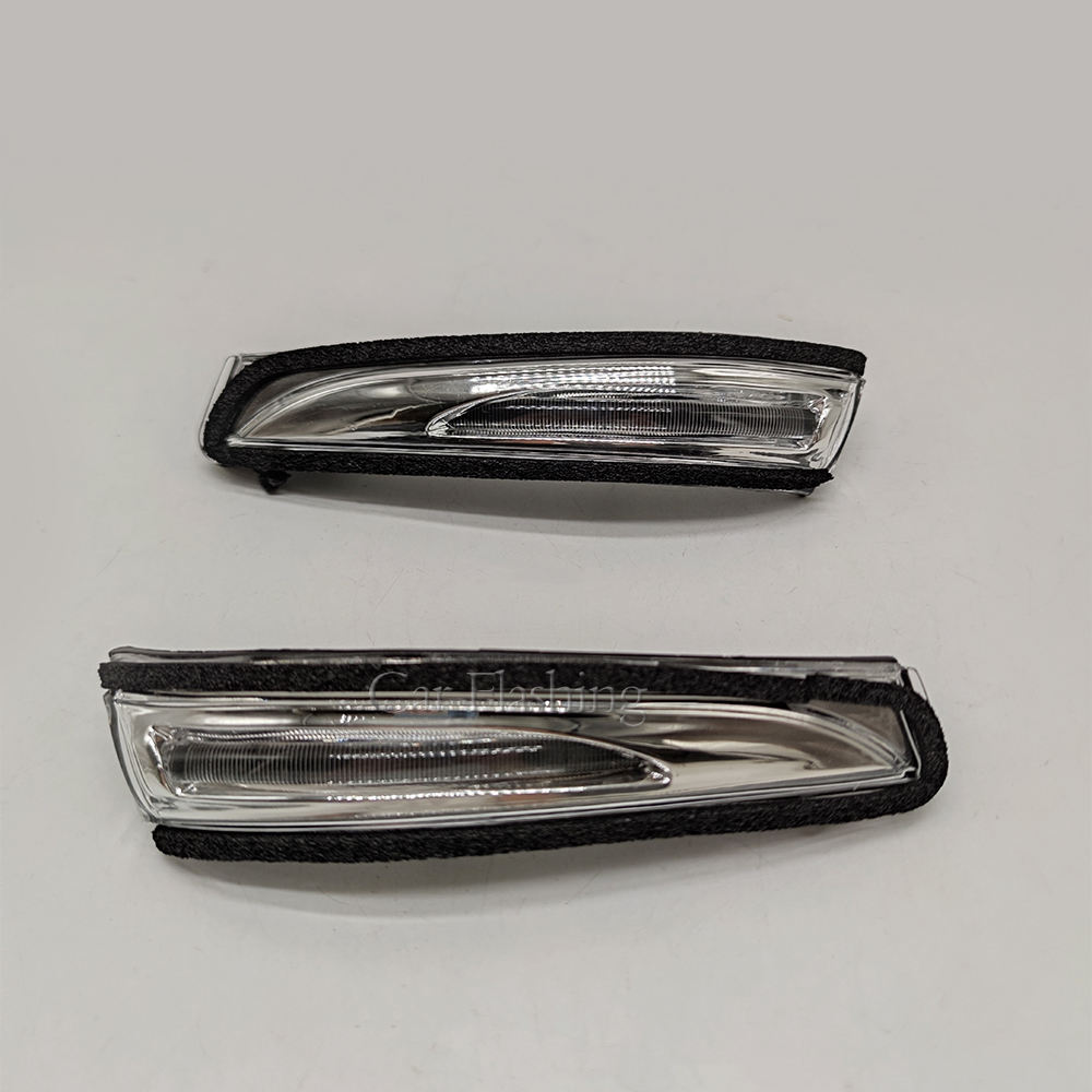 Светодиодный габаритный фонарь Hyundai Solaris 2010-2023, красный, пластик
