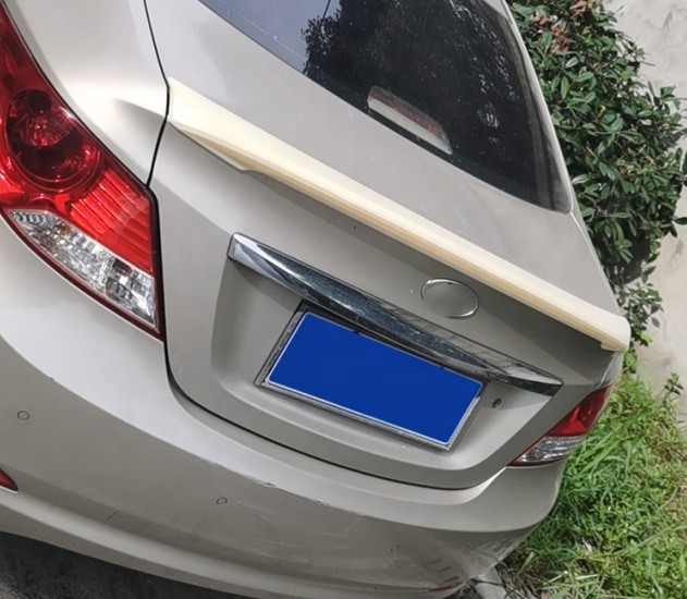 Спойлер для Hyundai Accent 2012-2016/Ix35, Неокрашенный/Черный/Карбон