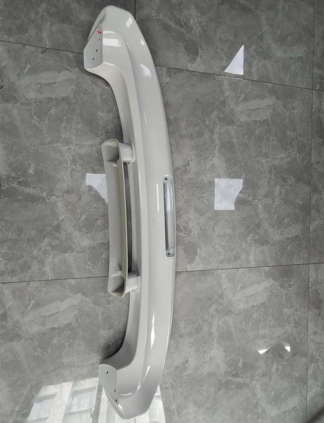 Спойлер для Toyota Land Cruiser Lc Черного Цвета