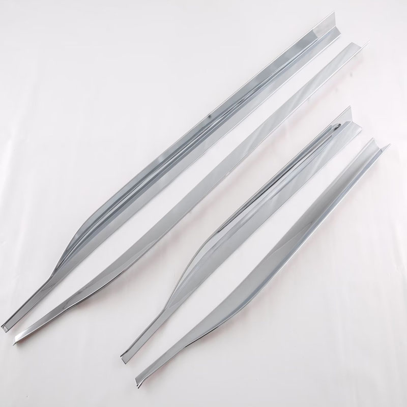 Декоративная накладка на боковую дверь Mazda CX-50 2023, серебристая/черная, ABS