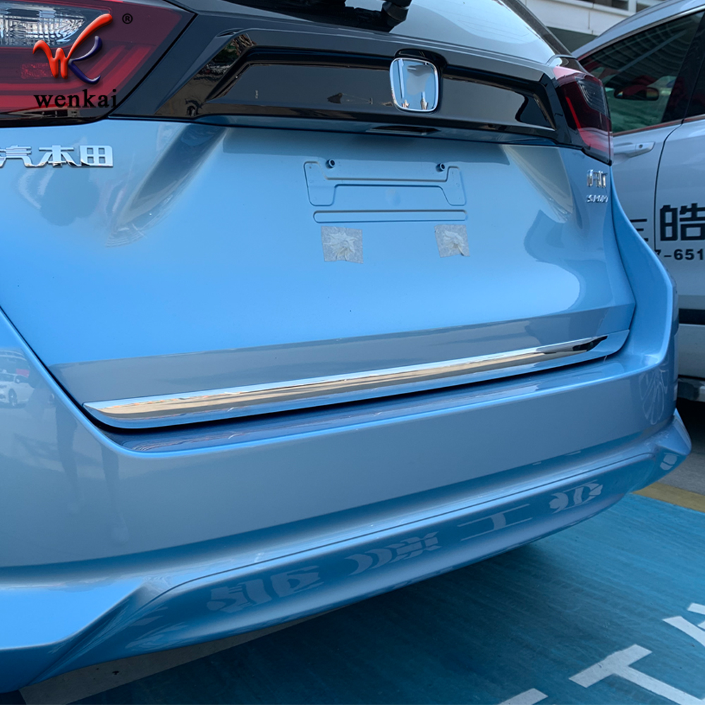 Хромированная накладка для задней двери Honda Fit Jazz GR 2020-2021, ABS, серебристая.