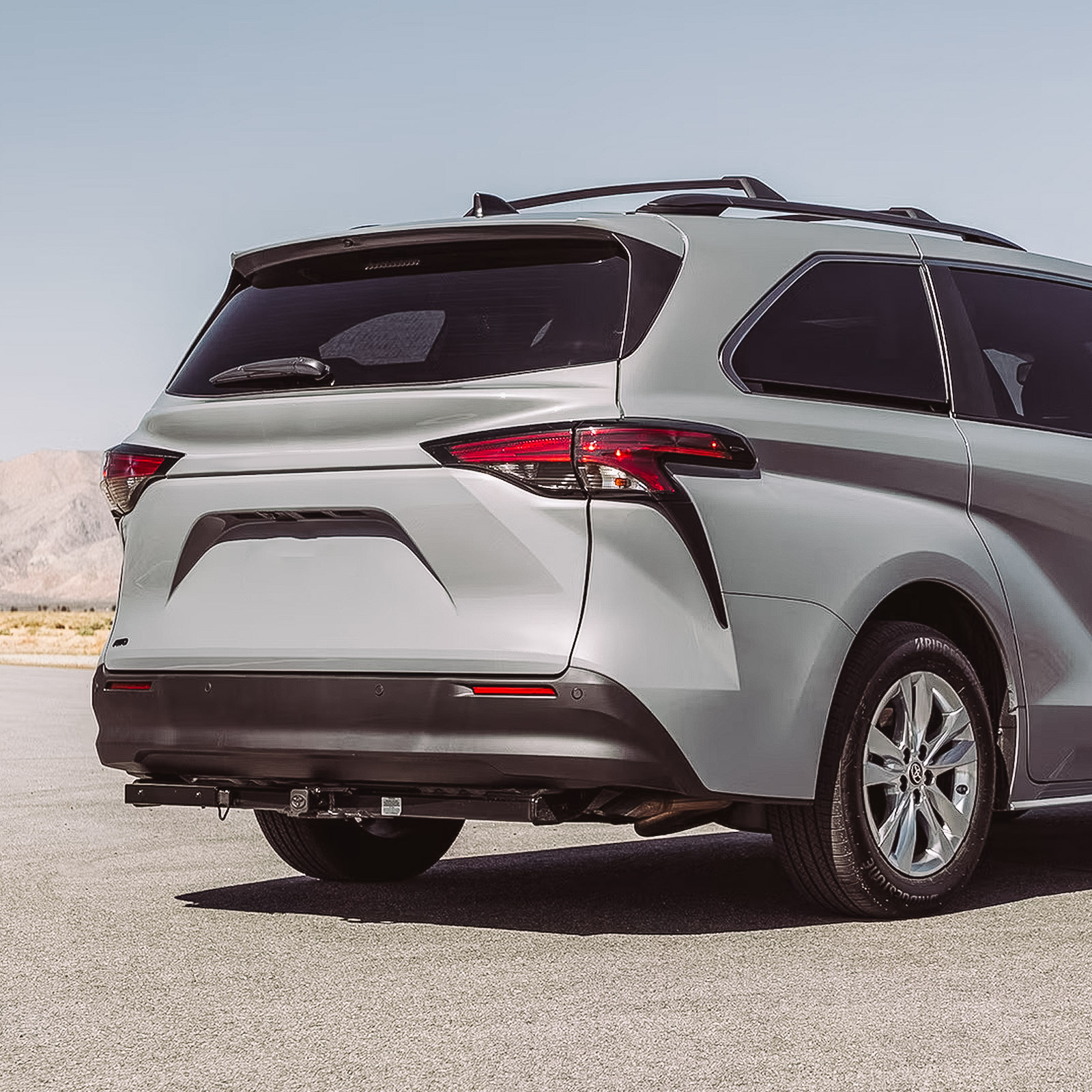 Задний Фонарь Toyota Sienna 2021-2022 12V Clear 30/36W